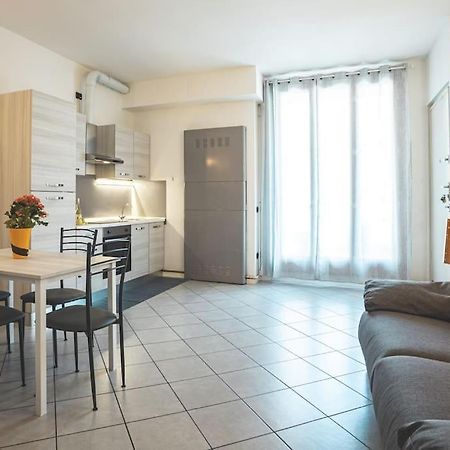 Suite Il Borgo Monza - Milano + Garage Privato 代西奥 外观 照片