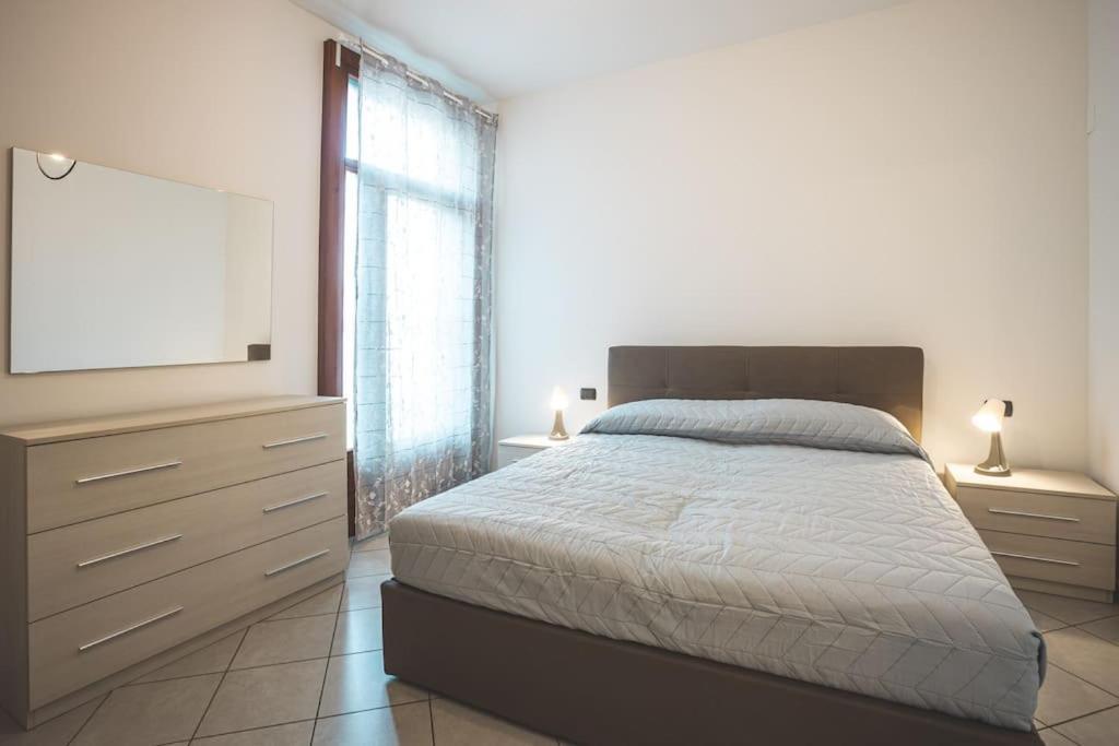 Suite Il Borgo Monza - Milano + Garage Privato 代西奥 外观 照片