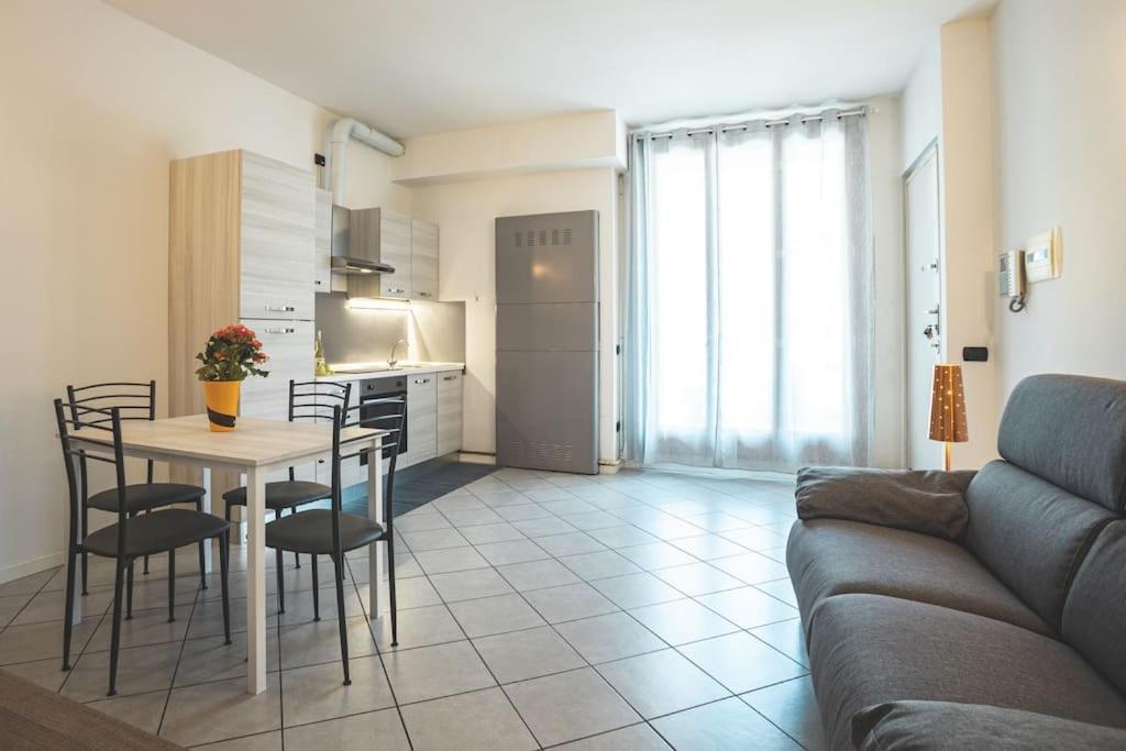 Suite Il Borgo Monza - Milano + Garage Privato 代西奥 外观 照片